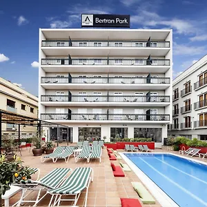 Aqua Bertran Park Hotell